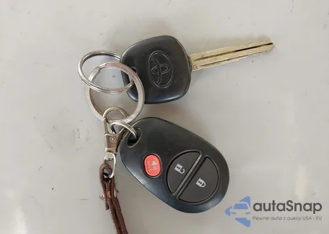 2014 Toyota Tacoma Base V6 из США, поврежденный, VIN 3TMLU4ENXEM146360